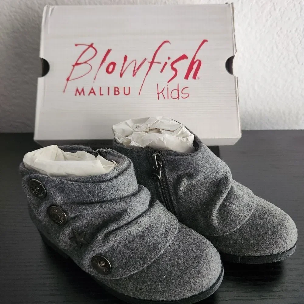 Blowfish Toddler Girls Stiggy-T Gray Flannel Button Zip Closure Booties Size 10